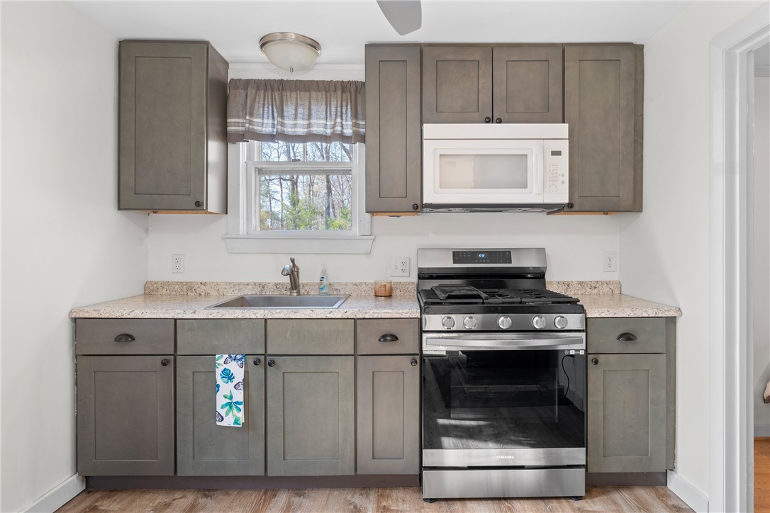 388 Chopmist Hill Road Glocester, RI 02814 - Photo 5 of 25