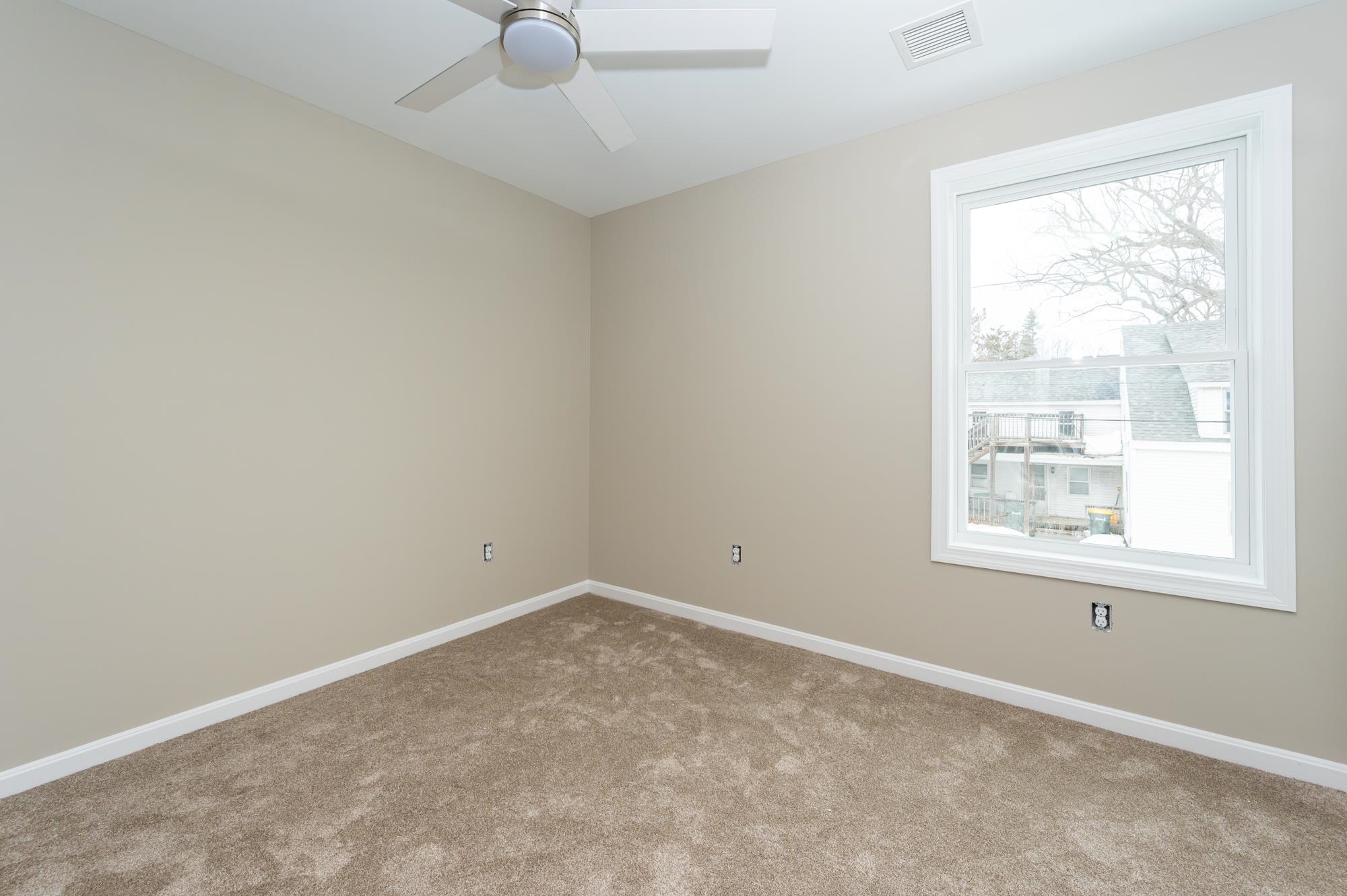 51 Academy Street Laconia, NH 03246 - Photo 12 of 36