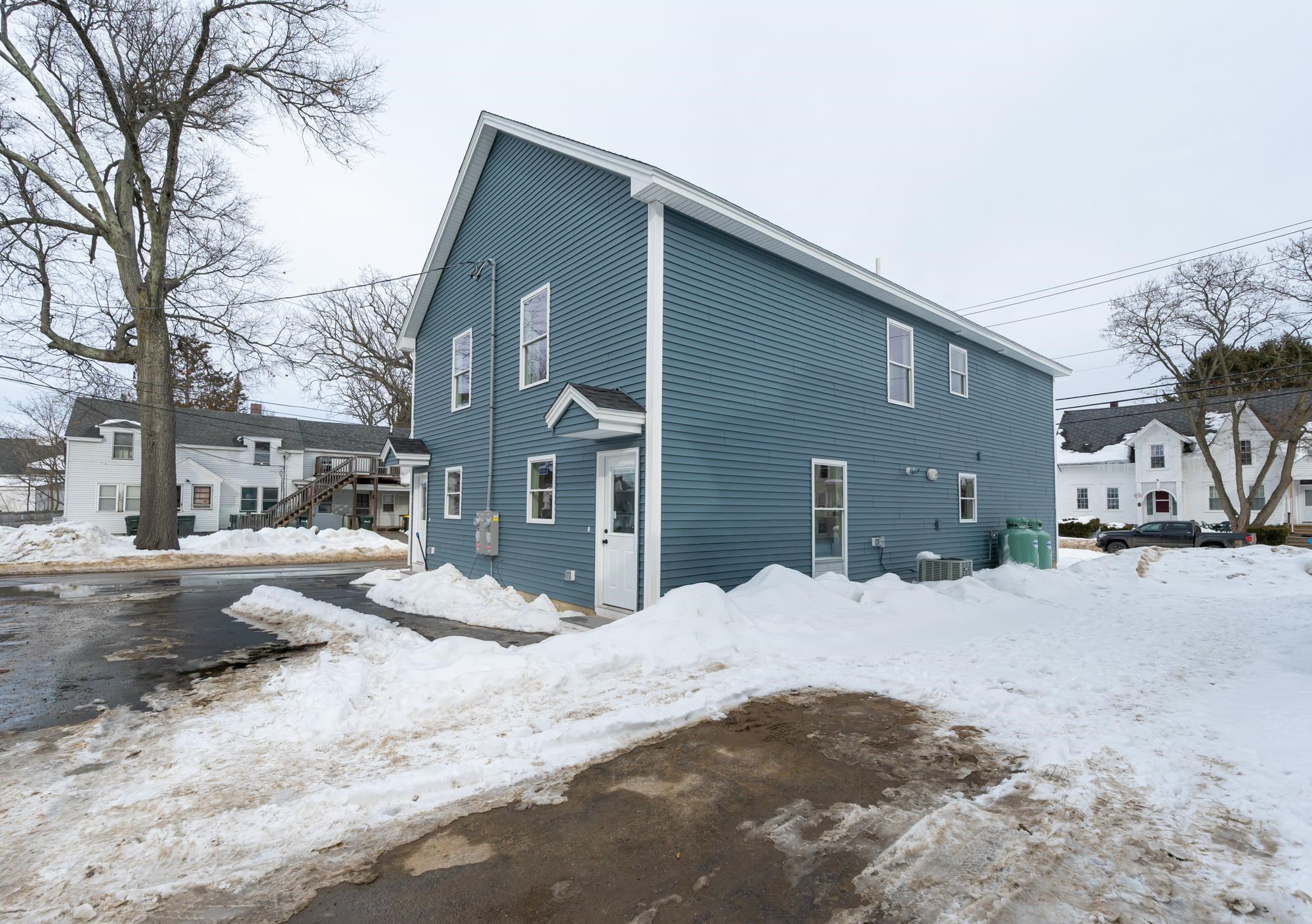 51 Academy Street Laconia, NH 03246 - Photo 31 of 36