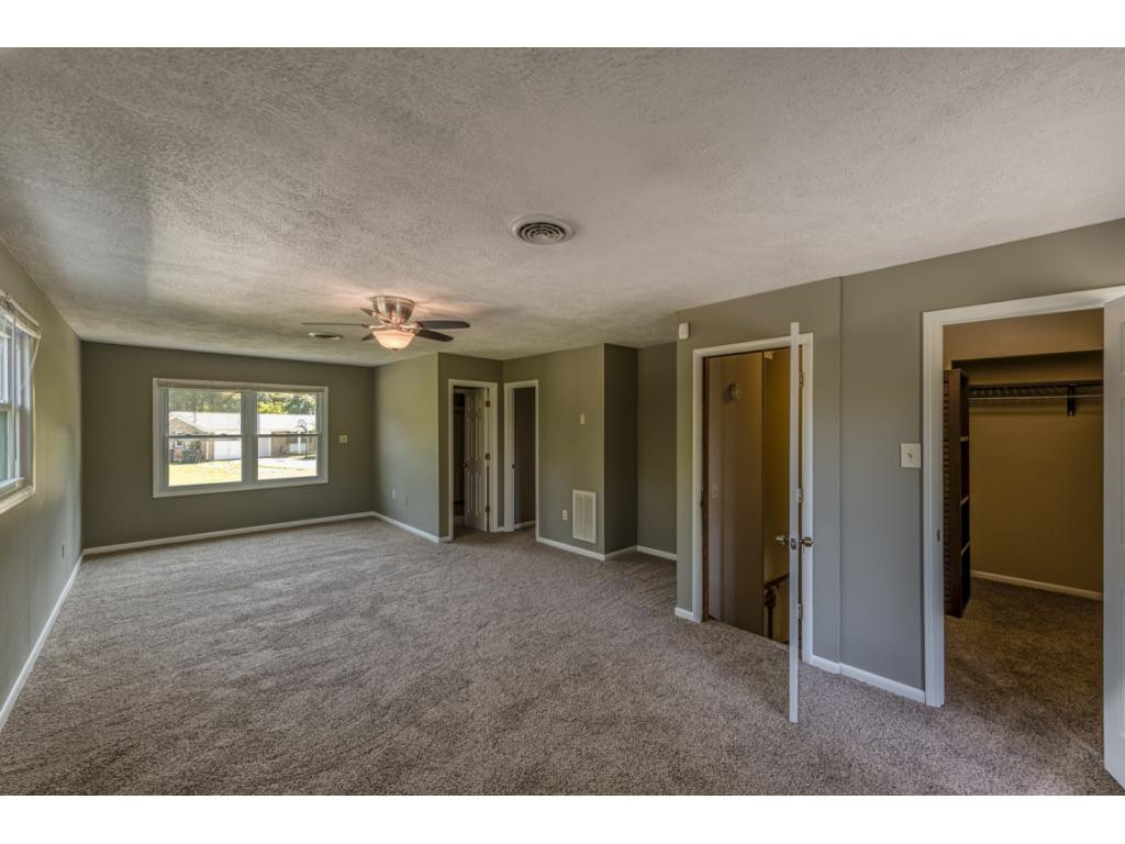 201 Robin Road Bristol, TN 37620 - Photo 27 of 31 Photo 27
