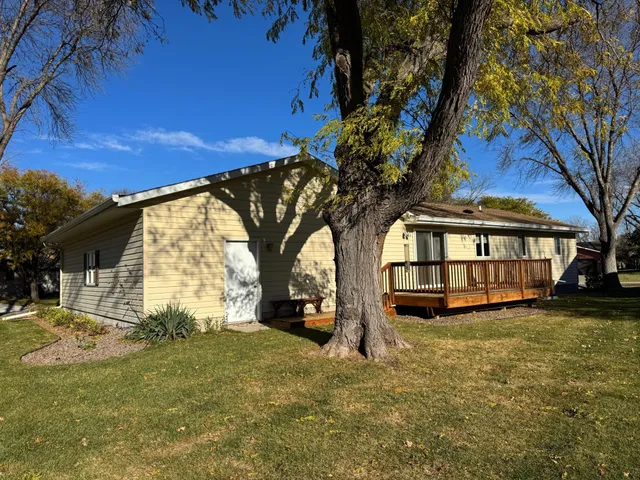 $285,000 | 204 F Street, Marshall, MN 56258