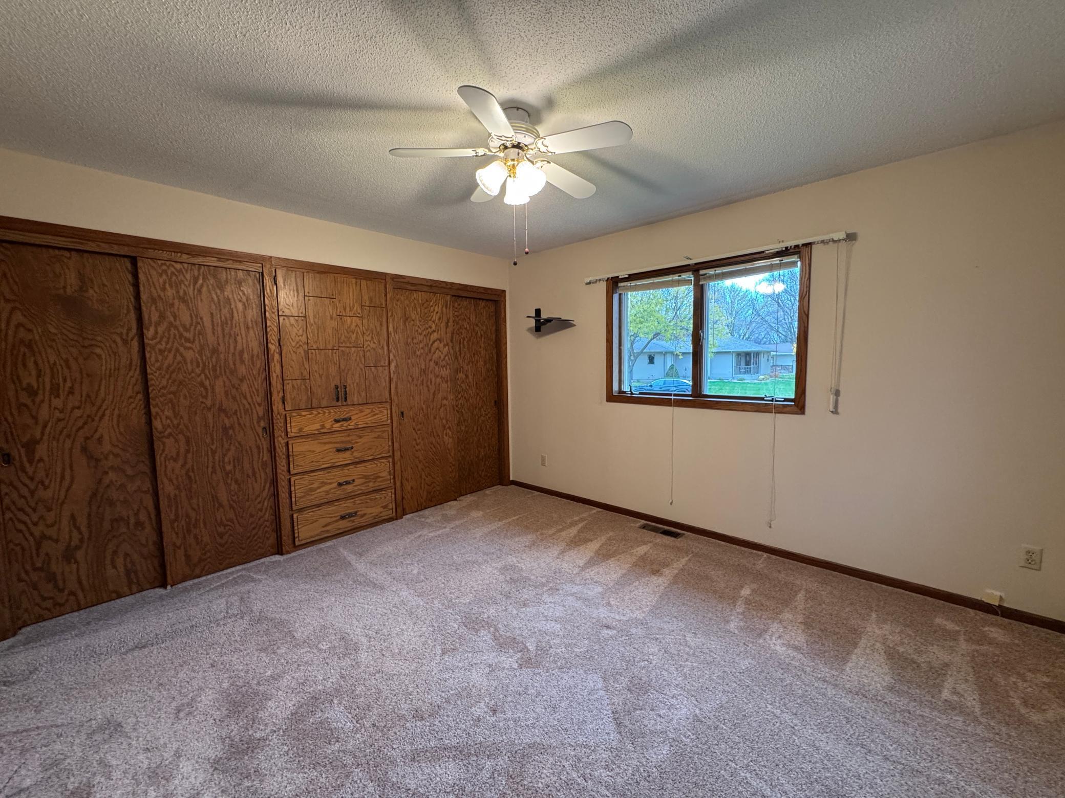 204 F Street Marshall, MN 56258 - Photo 10 of 21