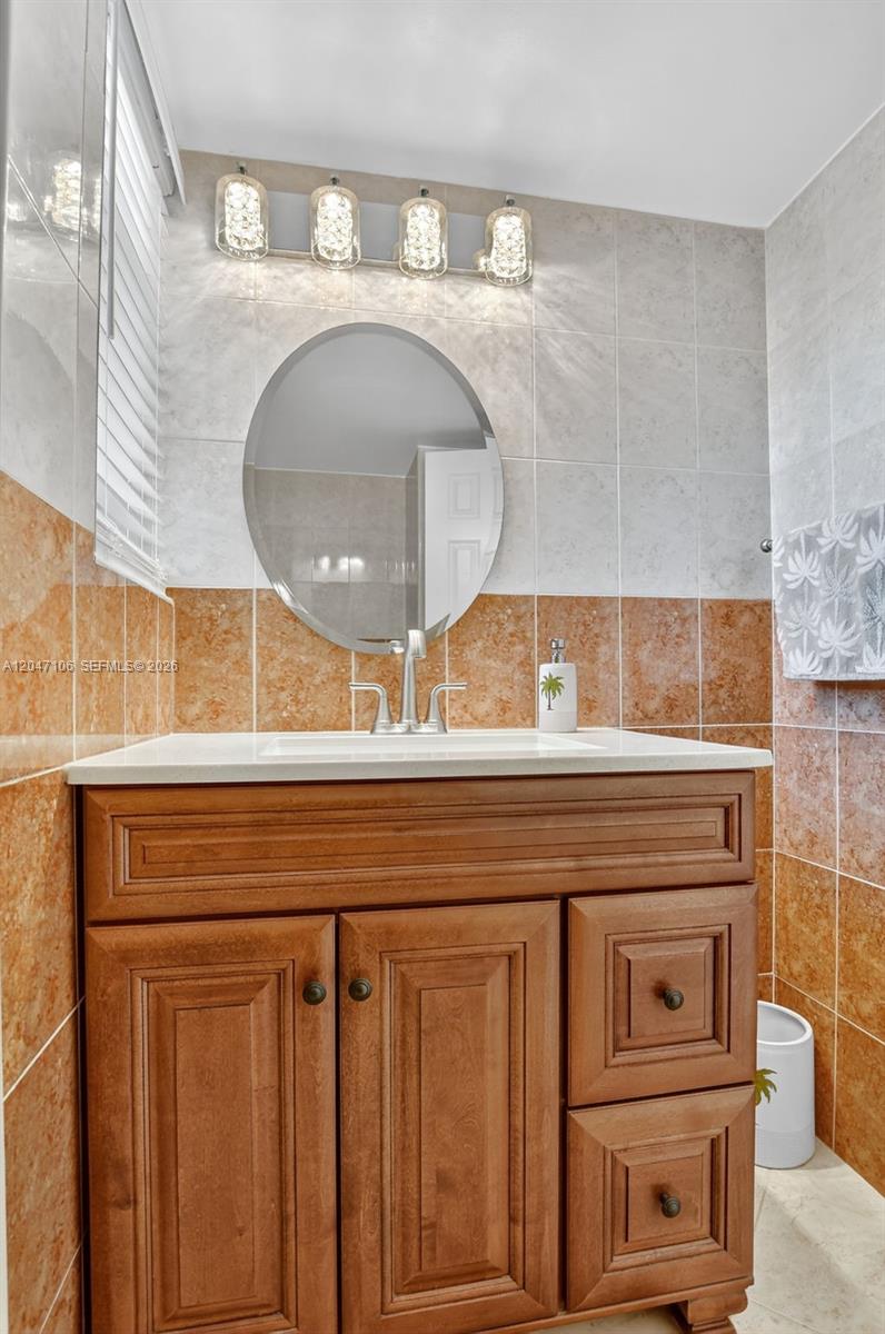 5901 Camino Del Sol, Unit 207 Boca Raton, FL 33433 - Photo 29 of 52