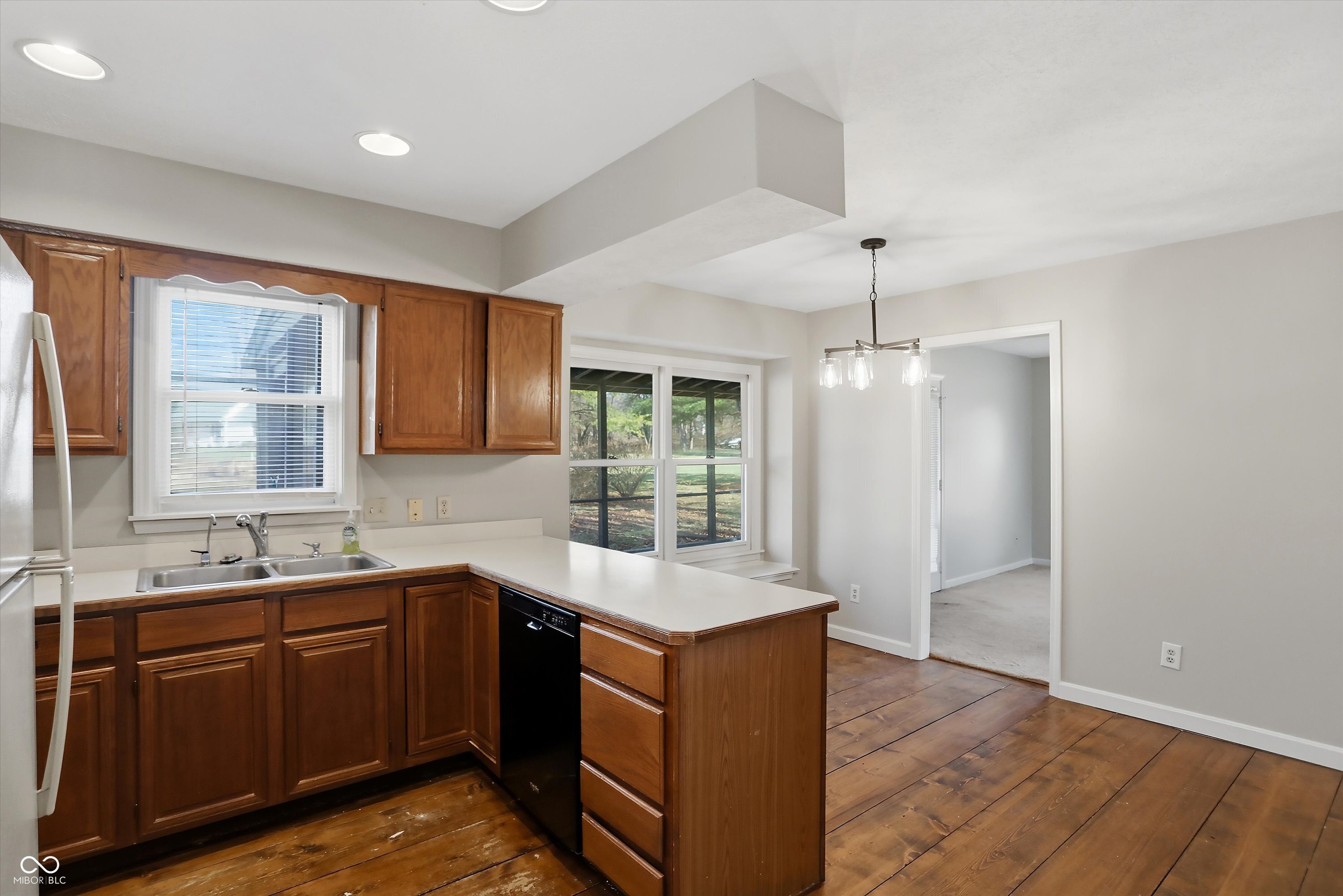 10810 Marquette Road Zionsville, IN 46077 - Photo 15 of 60