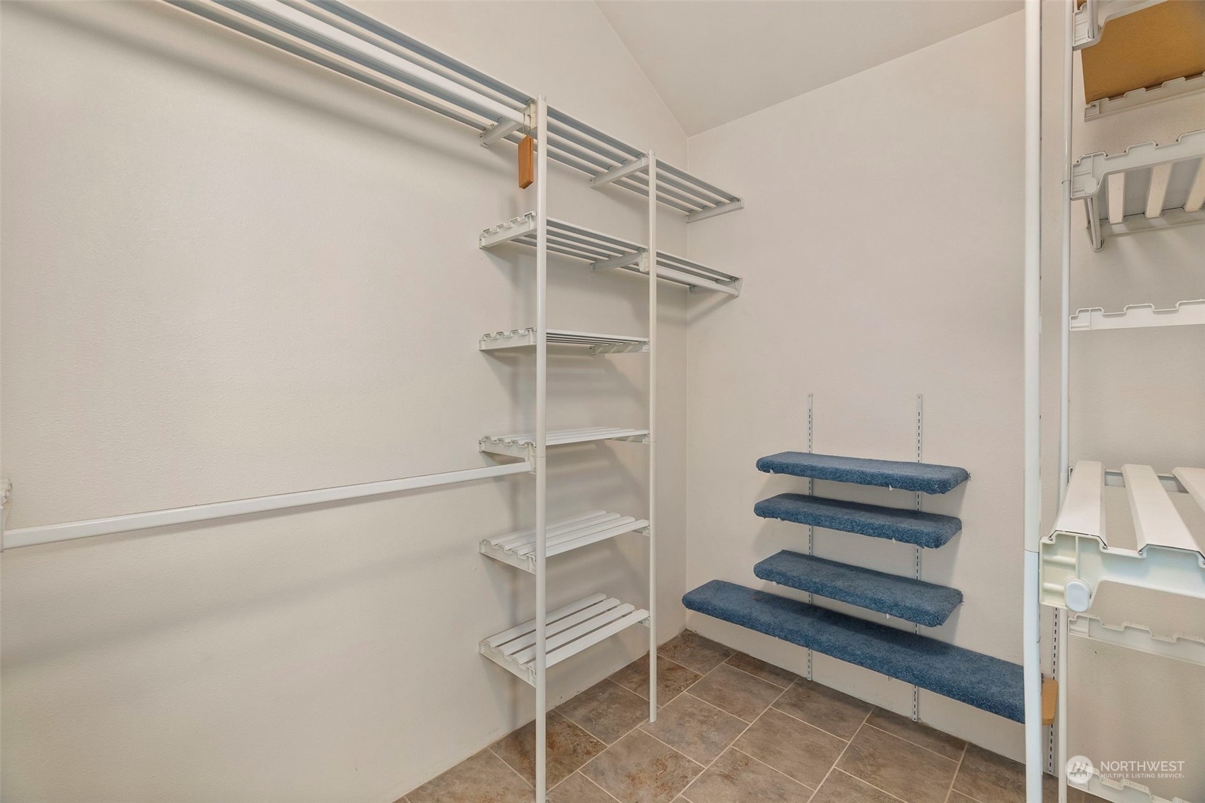 9643 Case Road Southwest Olympia, WA 98512 - Photo 21 of 37 Gallery Image 21