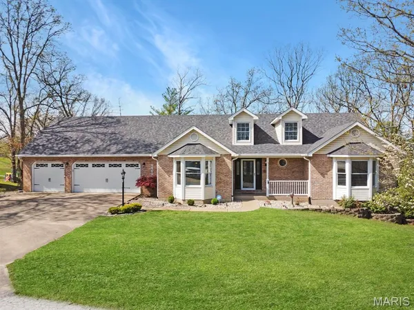 $449,900 | 9463 Easy Street, Hillsboro, MO 63050