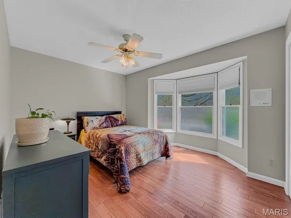$449,900 | 9463 Easy Street, Hillsboro, MO 63050