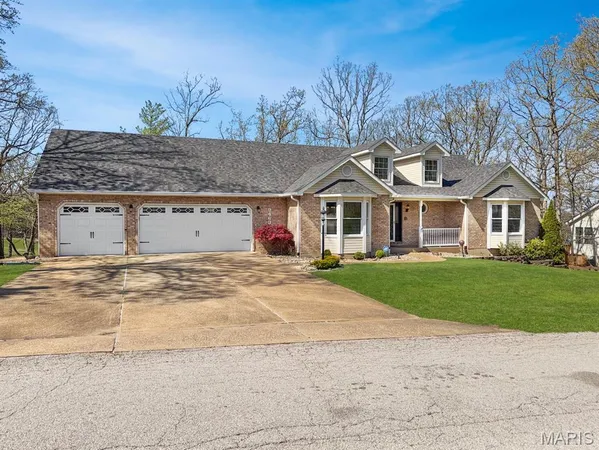 $449,900 | 9463 Easy Street, Hillsboro, MO 63050