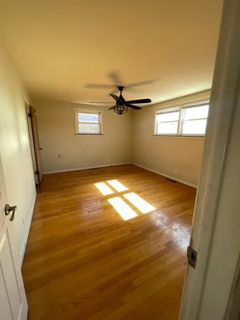 $405,600 | 5229 Greenleaf Street, Skokie, IL 60077