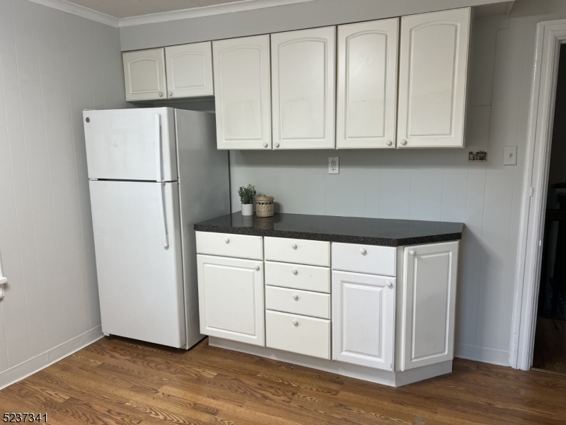 100 Wootton Road Essex Fells, NJ 07021 - Photo 13 of 16 Gallery Image 13