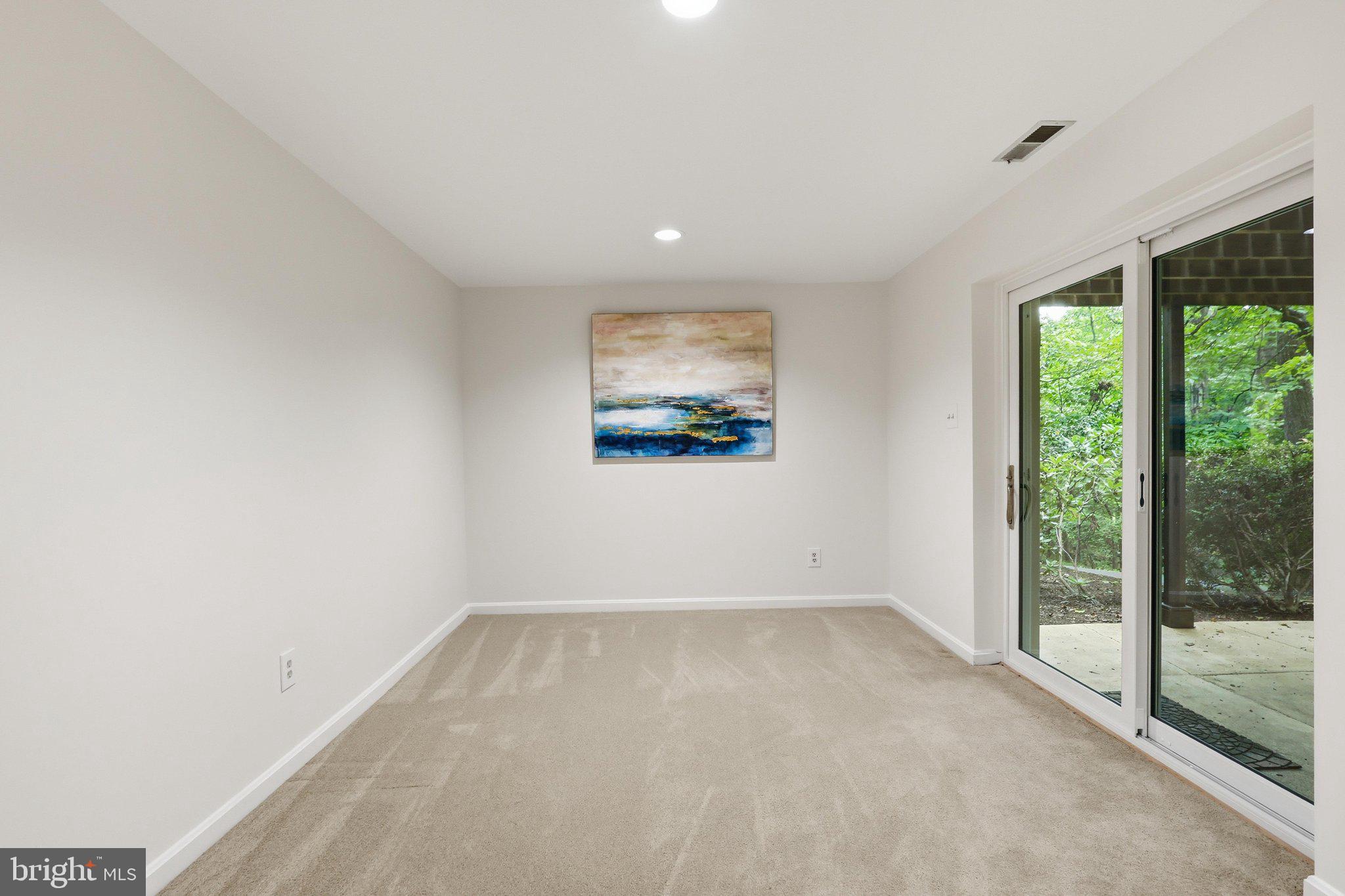 10811 Midsummer Drive Reston, VA 20191 - Photo 29 of 46 Room for a wet. bar or kitchenette