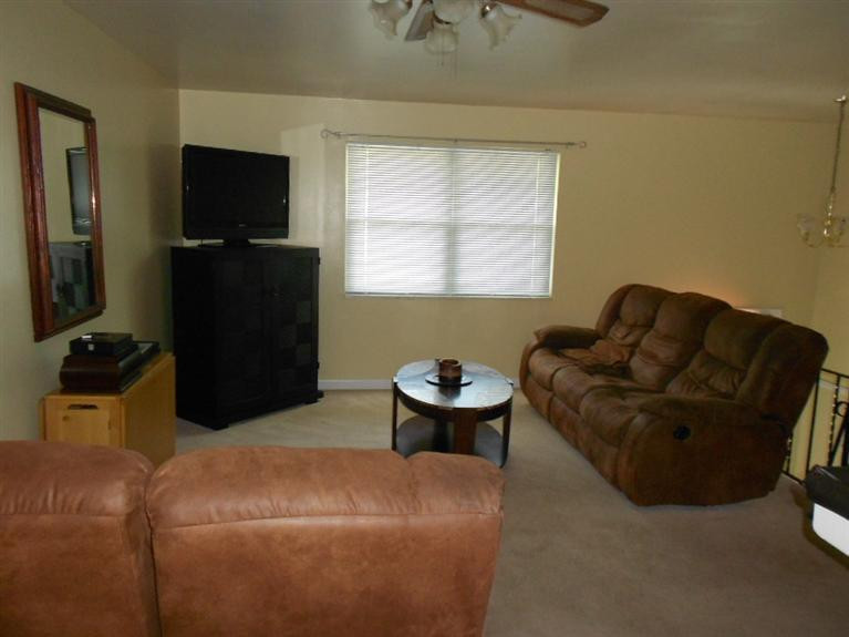 131 Raintree Road Florence, KY 41042 - Photo 4 of 20 Gallery Image 4