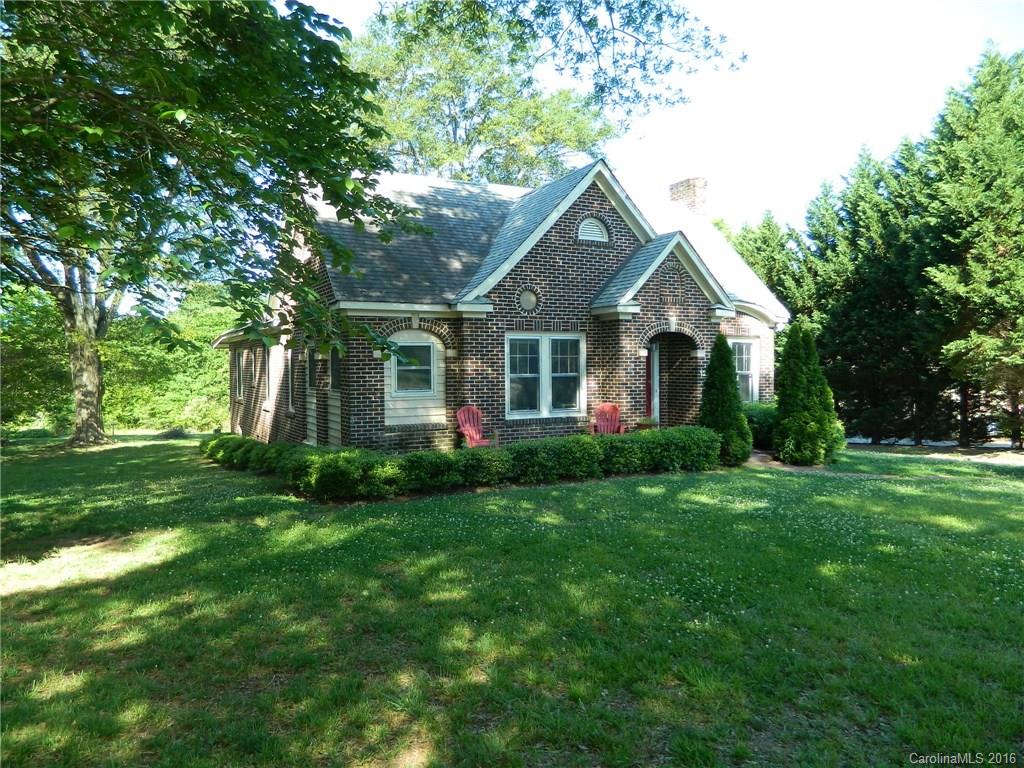 1204 South Point Road Belmont, NC 28012 - Photo 1 of 10 Gallery Image 1