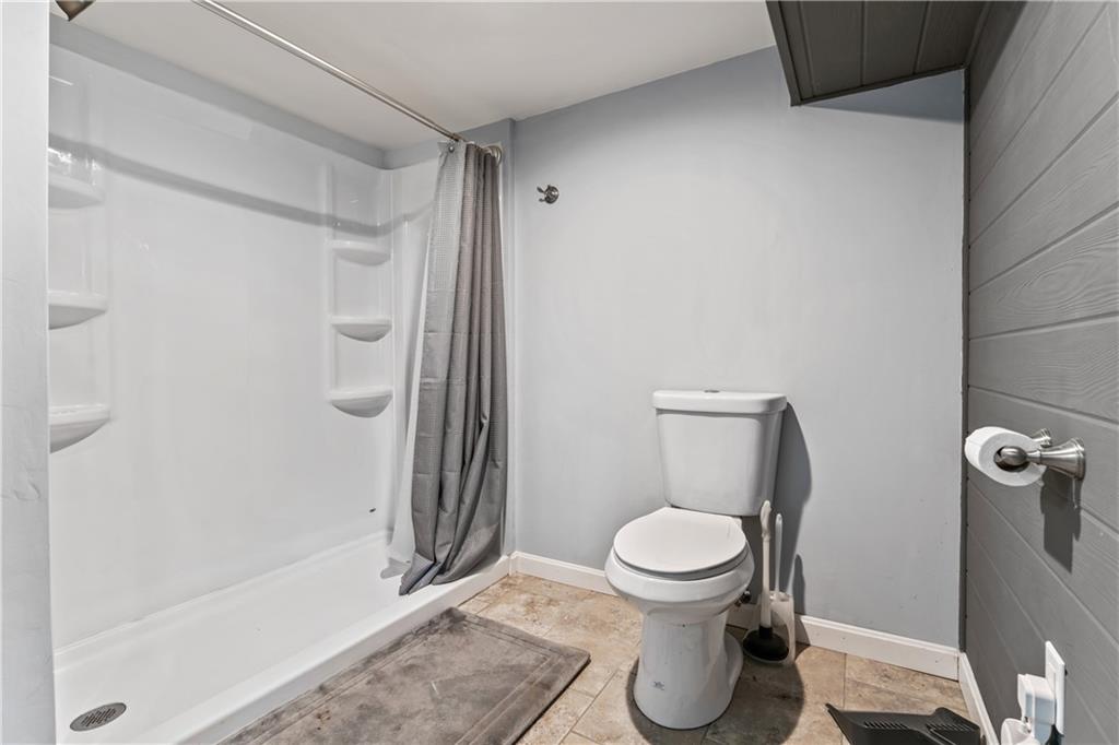 305 Long Road Pittsburgh, PA 15235 - Photo 20 of 25 Gallery Image 20
