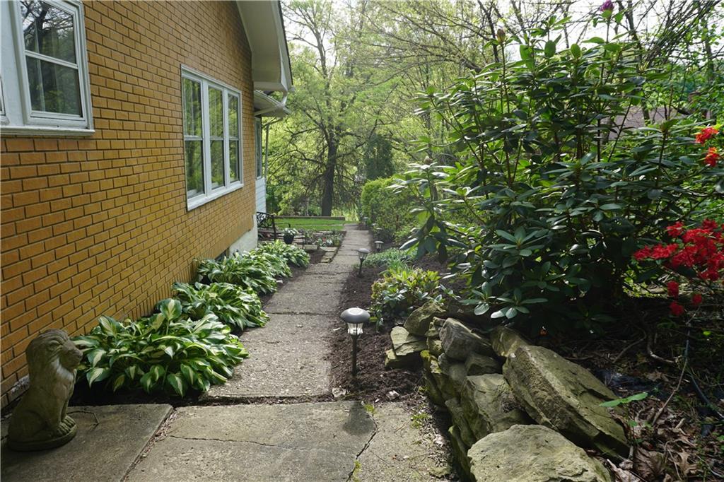 305 Long Road Pittsburgh, PA 15235 - Photo 22 of 25 Gallery Image 22