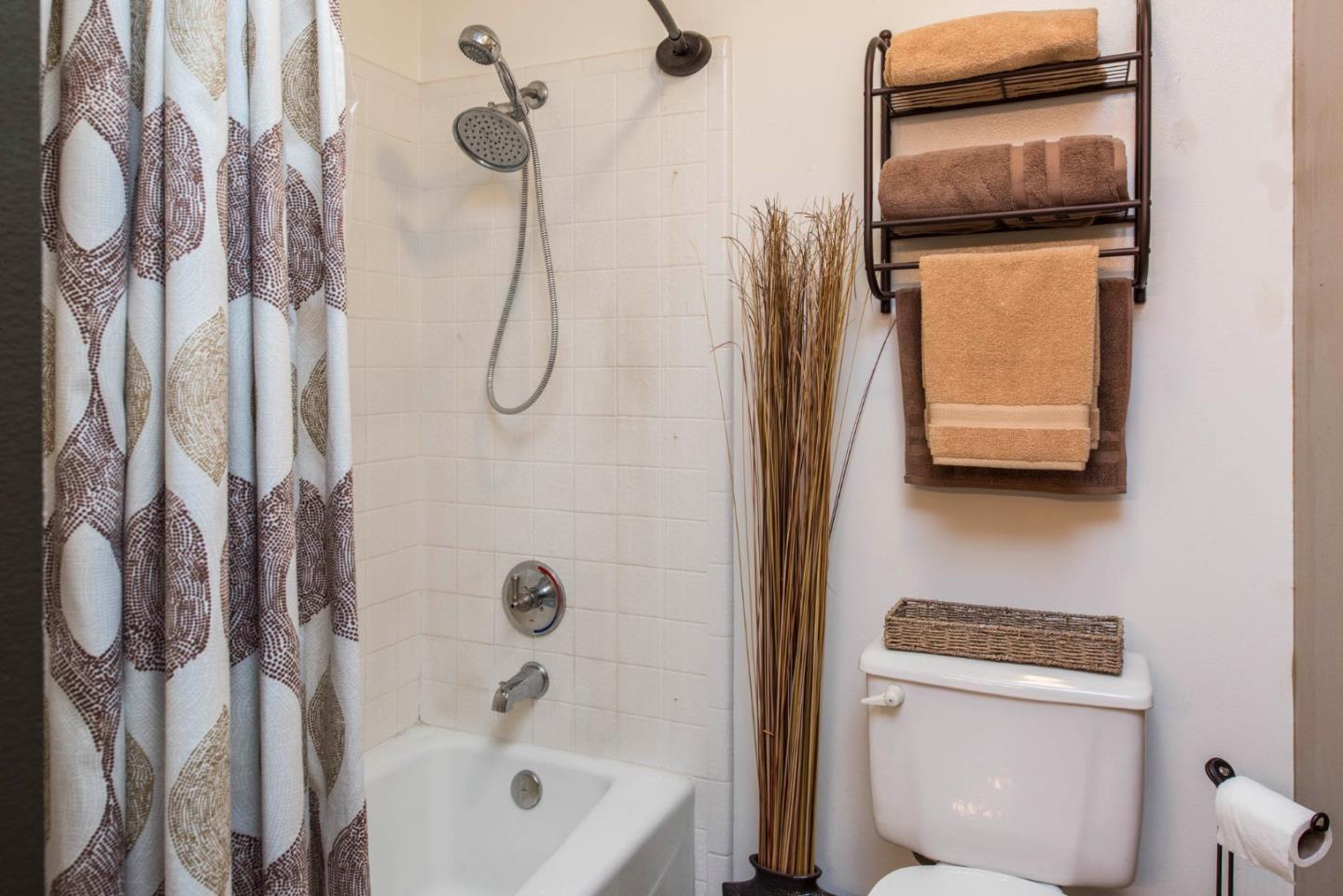 1065 Riker Street, Unit 3 Salinas, CA 93901 - Photo 13 of 20 Gallery Image 13