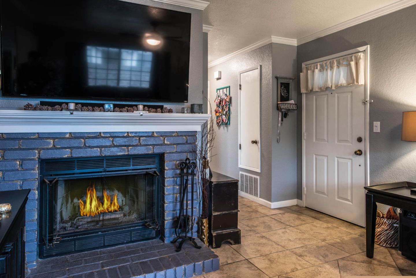 1065 Riker Street, Unit 3 Salinas, CA 93901 - Photo 7 of 20 Gallery Image 7