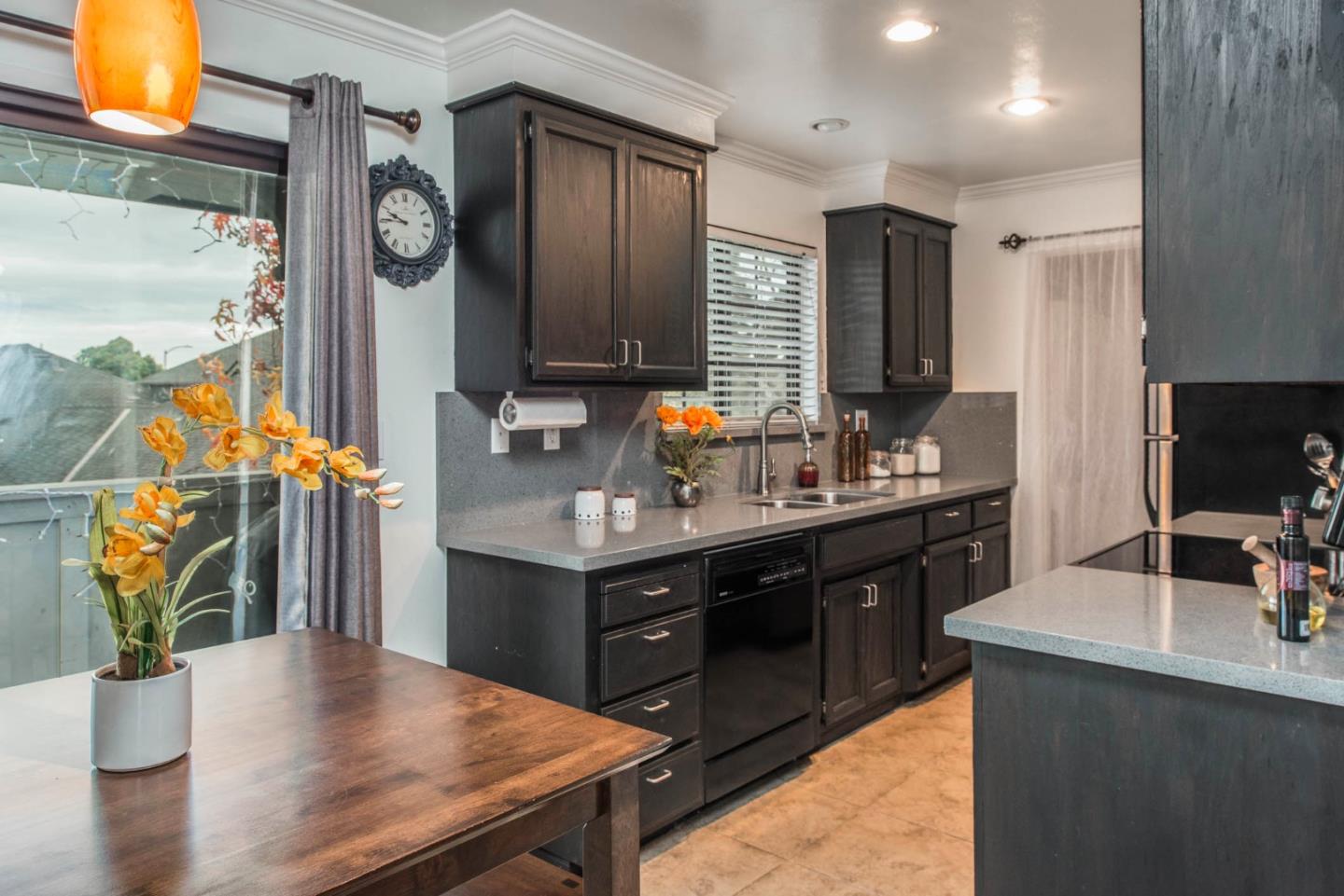 1065 Riker Street, Unit 3 Salinas, CA 93901 - Photo 8 of 20 Gallery Image 8