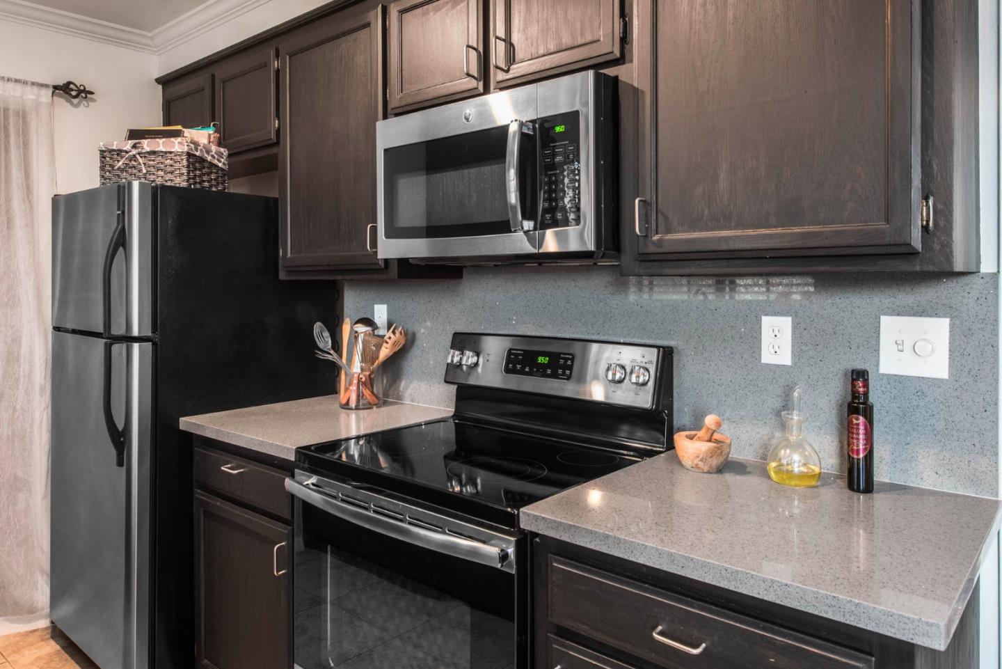 1065 Riker Street, Unit 3 Salinas, CA 93901 - Photo 10 of 20 Gallery Image 10