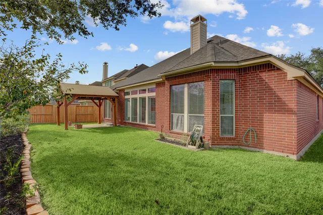 $2,900 | 13612 Summer Cloud Lane, Pearland, TX 77584