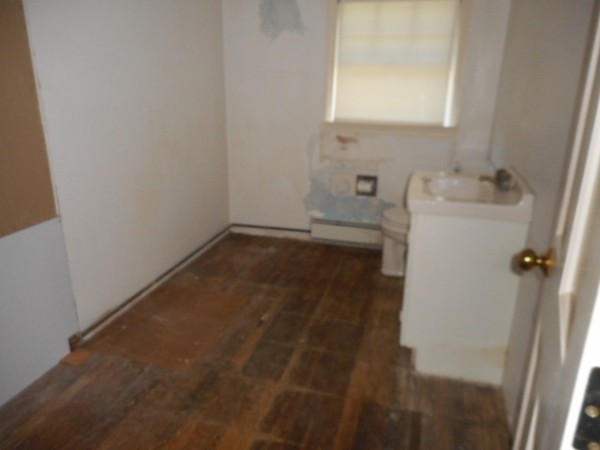 51 Tucker Road Hanover, MA 02339 - Photo 14 of 22 Gallery Image 14