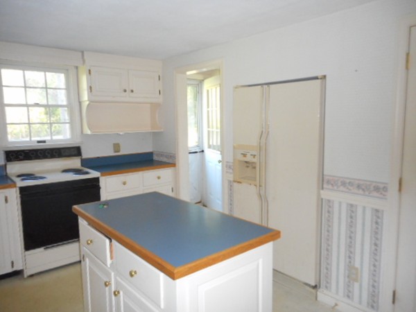 51 Tucker Road Hanover, MA 02339 - Photo 7 of 22 Gallery Image 7