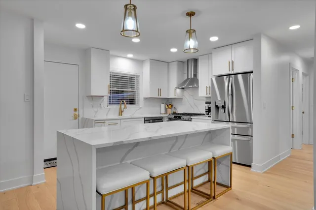 $610,000 | 9317 Olcott Avenue, Morton Grove, IL 60053