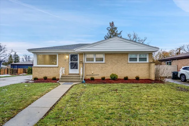 $610,000 | 9317 Olcott Avenue, Morton Grove, IL 60053