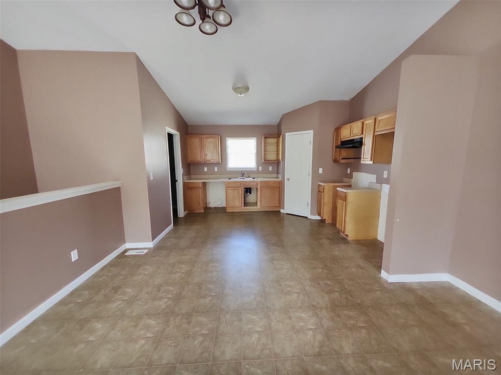 1464 Meramec Avenue Pacific, MO 63069 - Photo 7 of 15