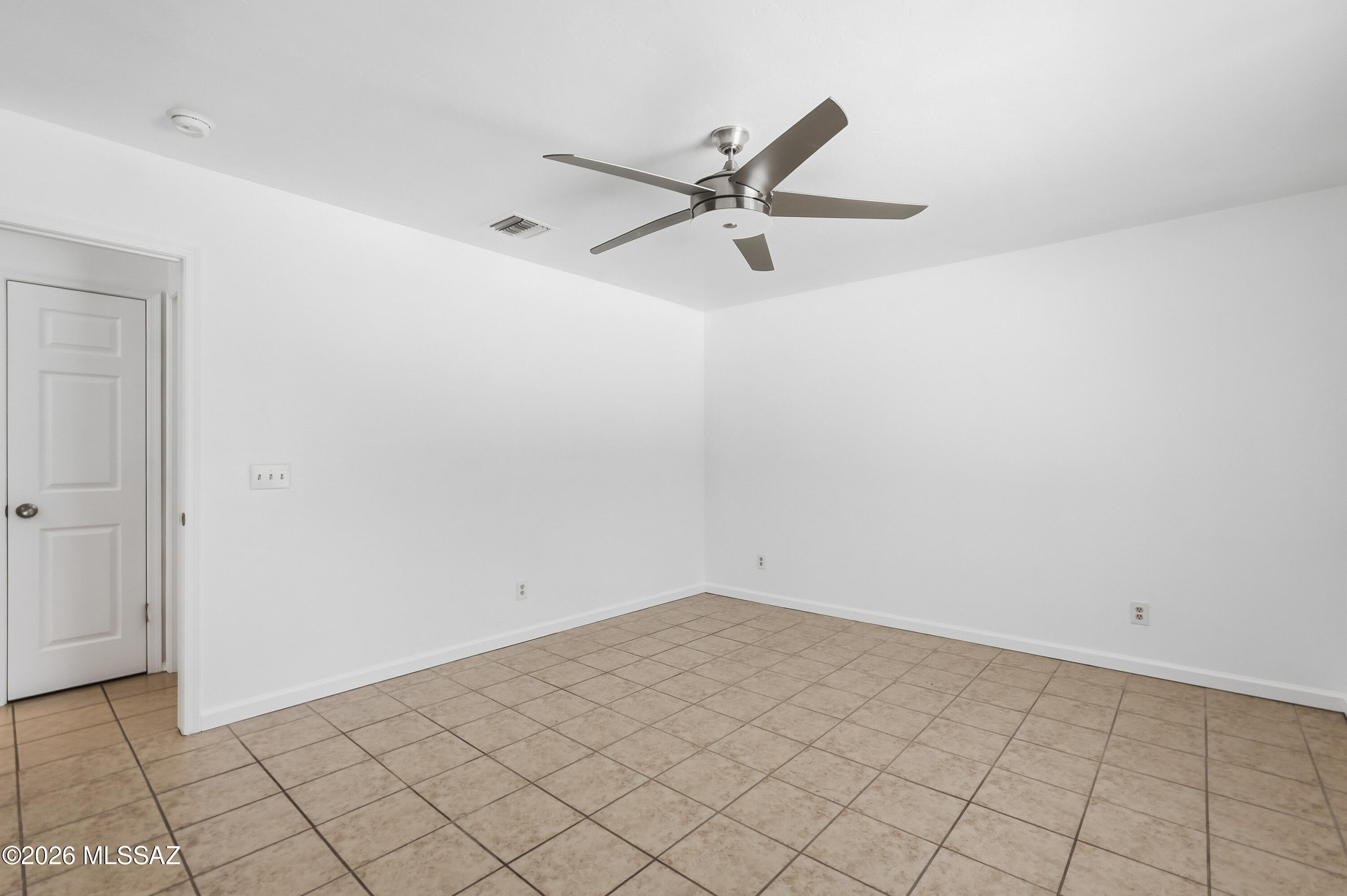 983 Matas Court Rio Rico, AZ 85648 - Photo 18 of 47 029_ListerPros