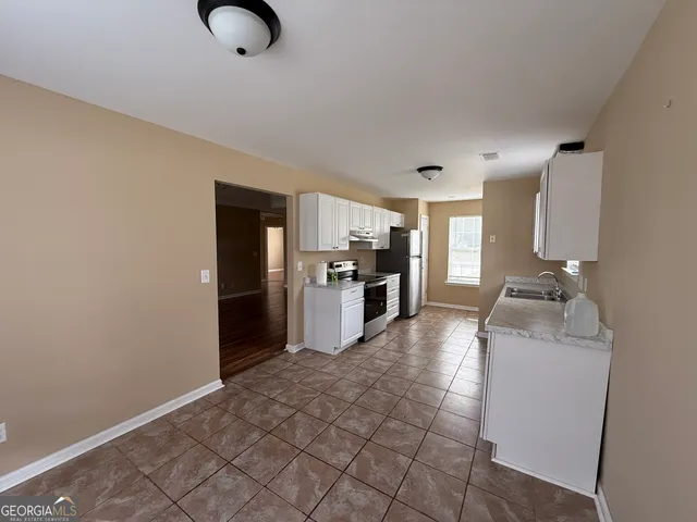 $175,000 | 437 Dunmurry Place, Warner Robins, GA 31093