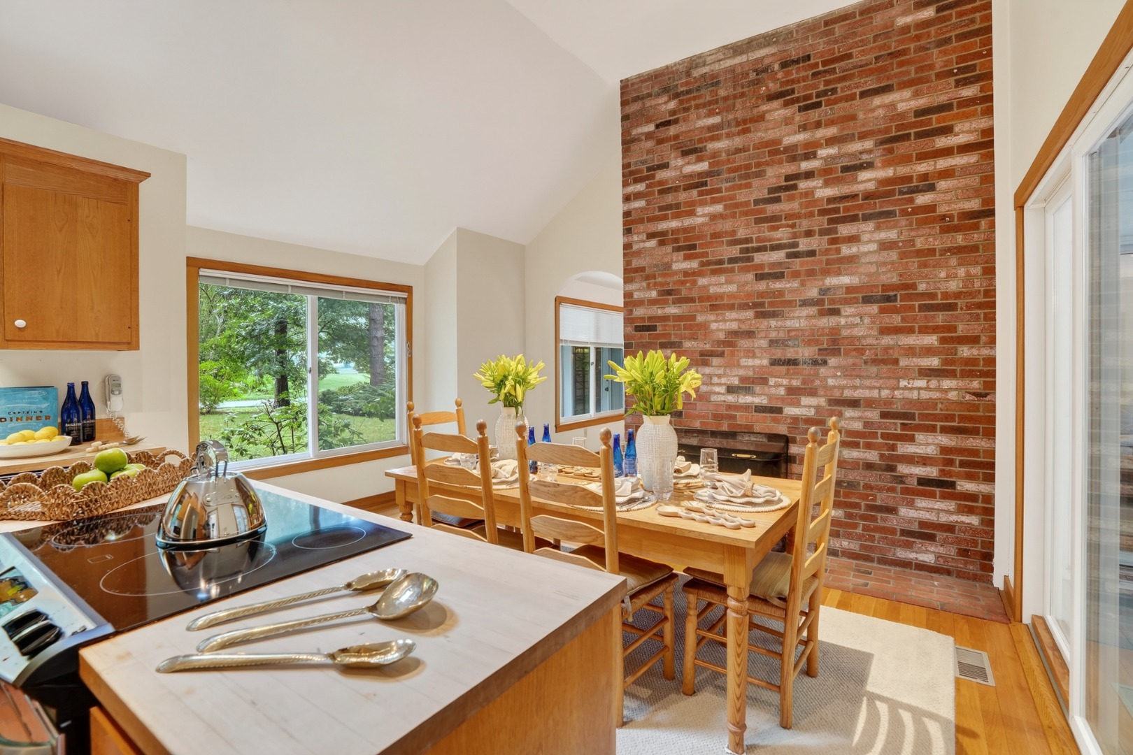 20 Hidden Cove Road Oak Bluffs, MA 02557 - Photo 10 of 45 Gallery Image 10