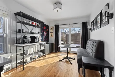 $649,900 | 330 East St Charles Road, Elmhurst, IL 60126