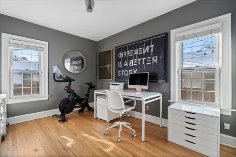 $649,900 | 330 East St Charles Road, Elmhurst, IL 60126