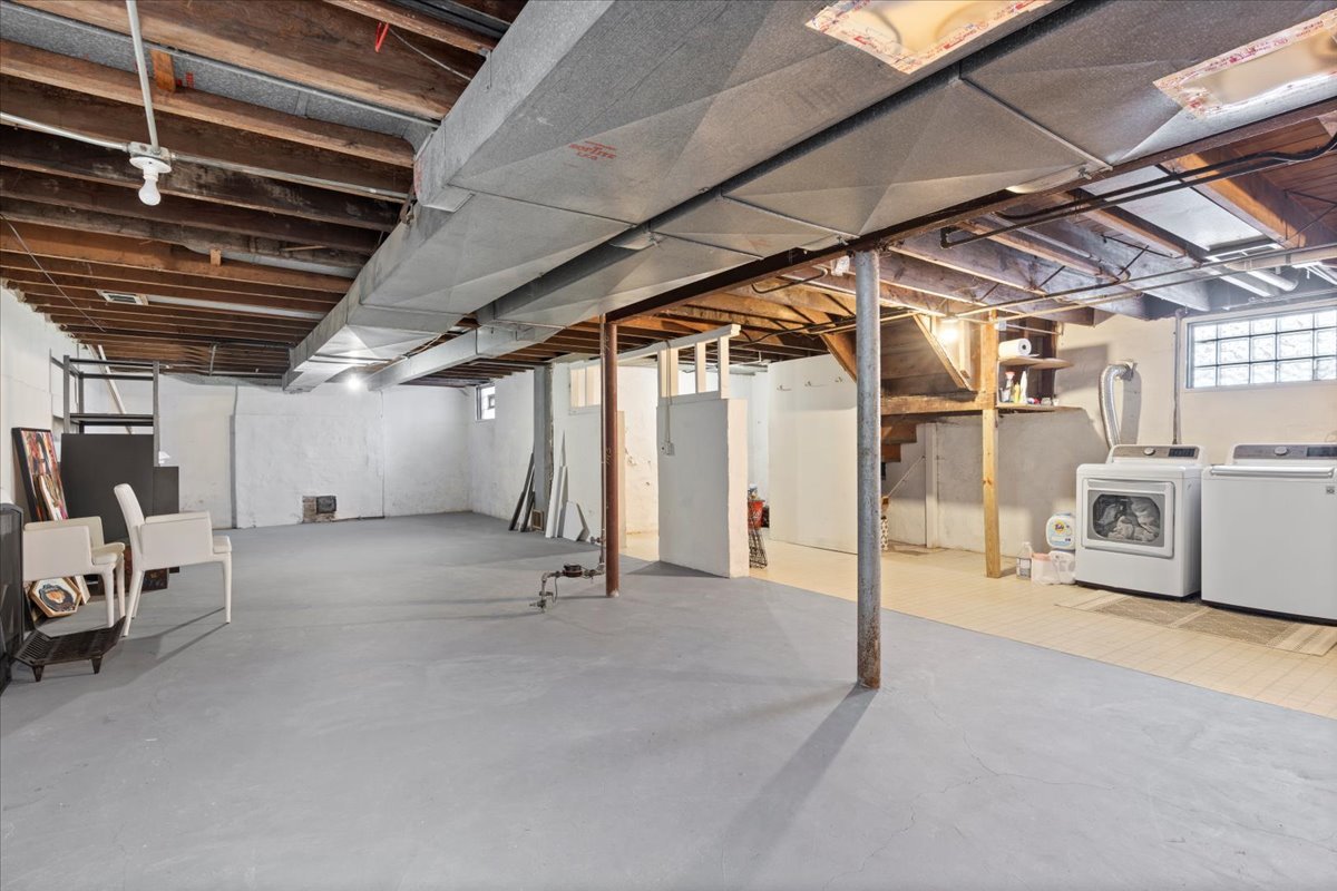 330 East St Charles Road Elmhurst, IL 60126 - Photo 30 of 35