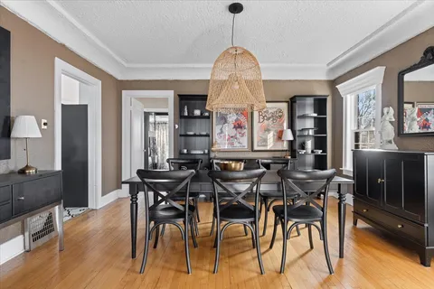 $649,900 | 330 East St Charles Road, Elmhurst, IL 60126