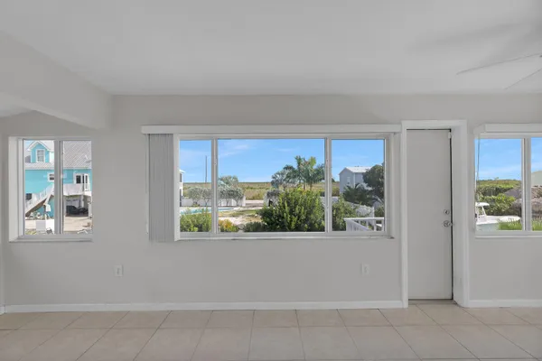 $849,000 | 17326 Jamaica Lane, Sugarloaf, FL 33042