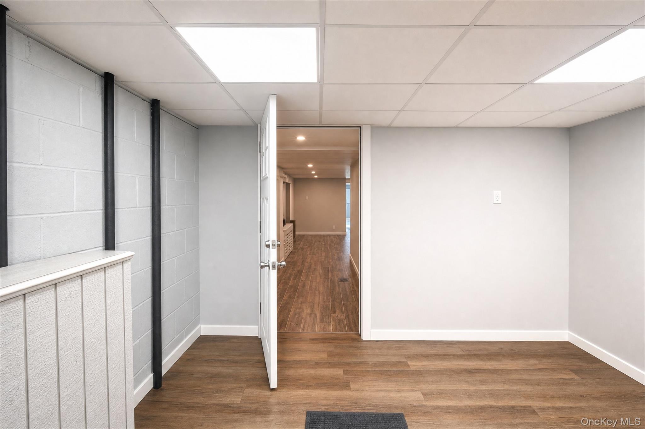 12 West 14th Road Queens, NY 11693 - Photo 11 of 22 Gallery Image 11
