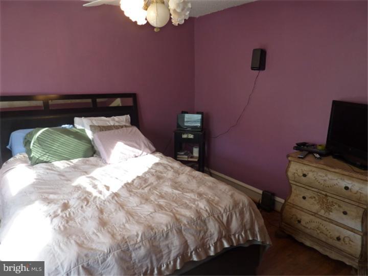 419 Laurel Road Lansdowne, PA 19050 - Photo 8 of 15