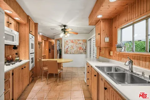 $749,000 | 30473 Mulholland Agoura Hills, Unit 33, Agoura Hills, CA 91301