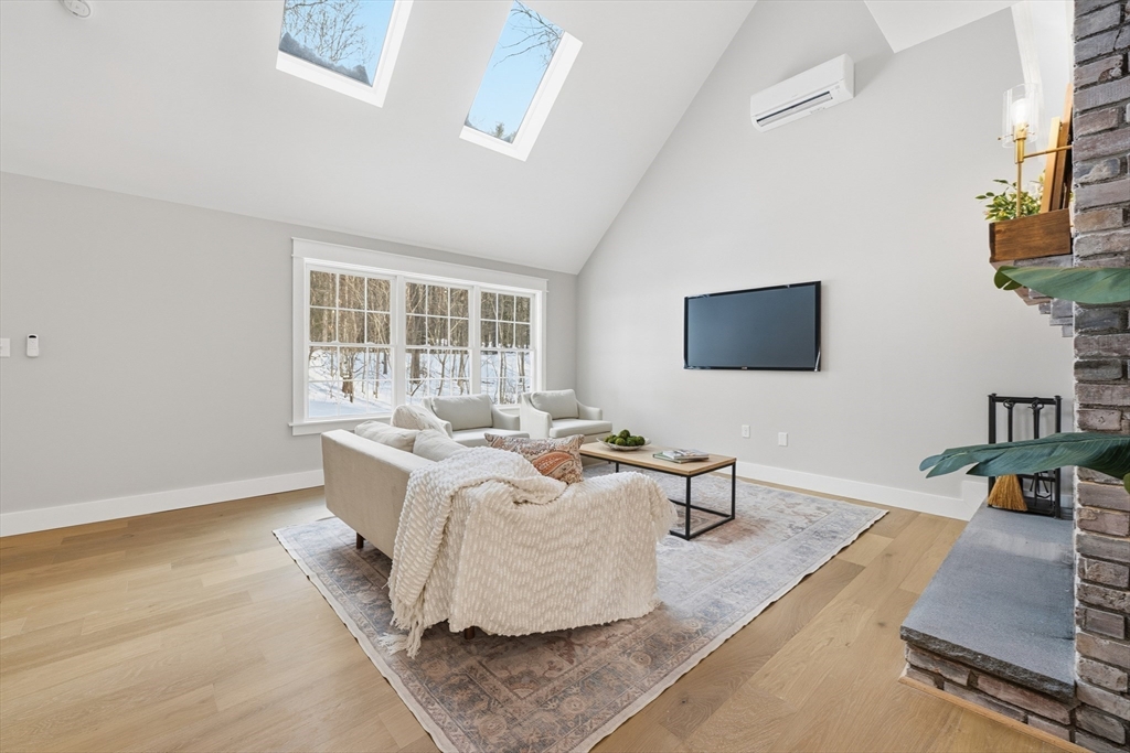 122 Jewett Street Pepperell, MA 01463 - Photo 12 of 40