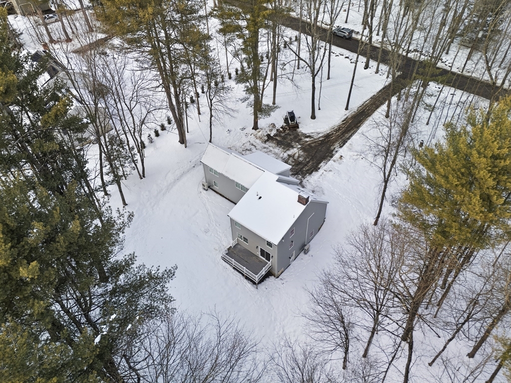 122 Jewett Street Pepperell, MA 01463 - Photo 5 of 40