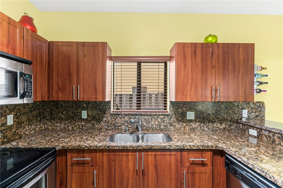 11115 West Okeechobee Road, Unit 143 Hialeah Gardens, FL 33018 - Photo 8 of 28 Photo 8