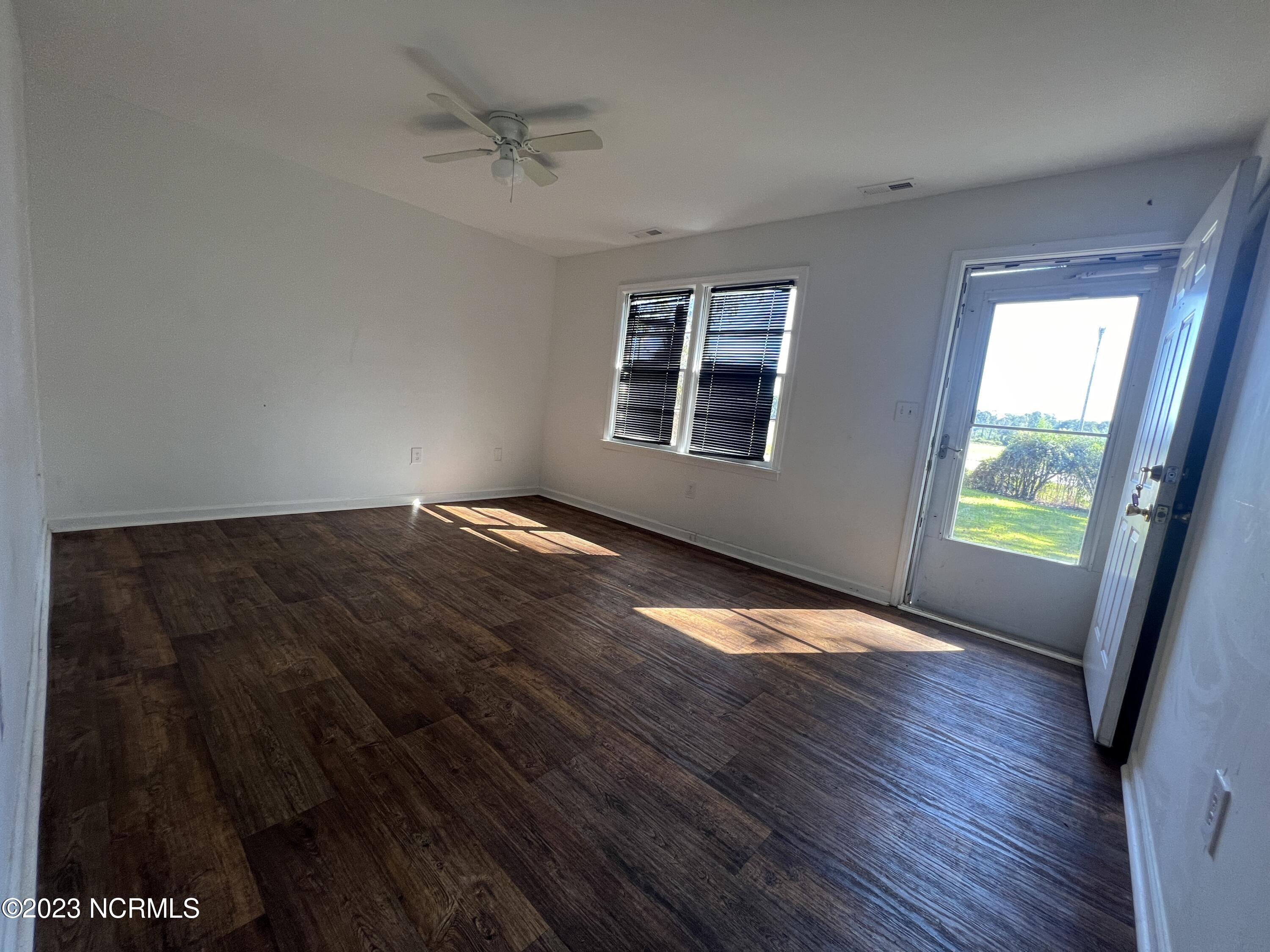 796 Laurel Road Beaufort, NC 28516 - Photo 13 of 14 796 Laurel