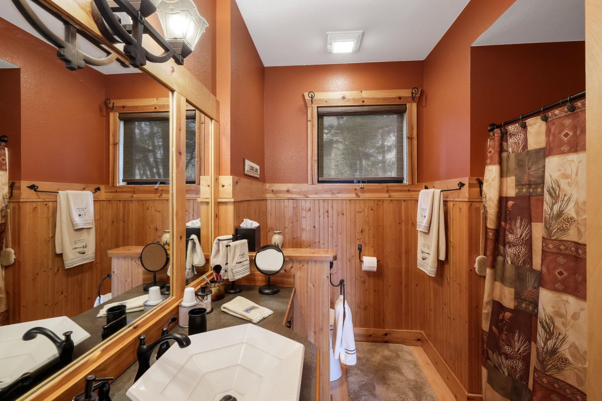 W5020 West Long Lake Road Waupaca, WI 54981 - Photo 27 of 69