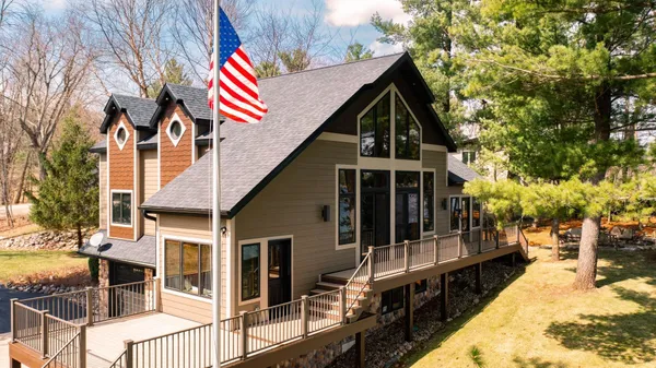 $1,650,000 | W5020 West Long Lake Road, Waupaca, WI 54981