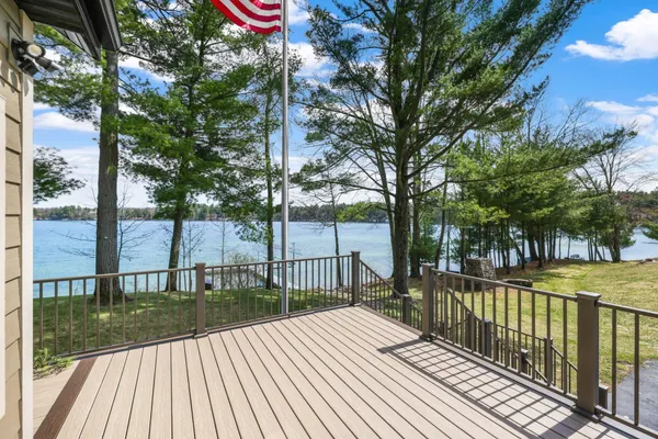 $1,650,000 | W5020 West Long Lake Road, Waupaca, WI 54981