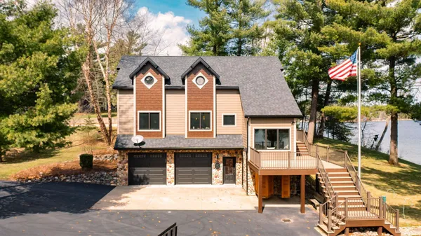 $1,650,000 | W5020 West Long Lake Road, Waupaca, WI 54981