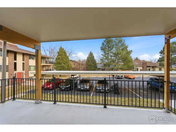 a house view with a outdoor space