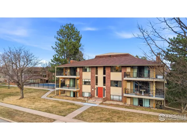 $335,000 | 600 Manhattan Drive, Unit A7, Boulder, CO 80303